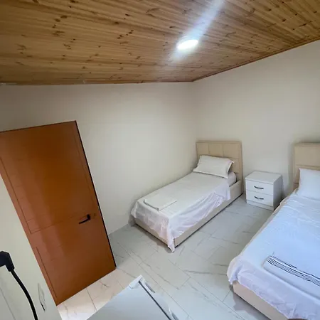 ゲストハウス Bujtina Dalmacia 2 Shkodër